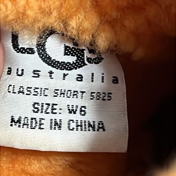 🔥🔥 UGG Classic Short 5825 Lined Boots Suede Sheepskin Women Sz 6 Orange - GUC - Picture 10 of 10